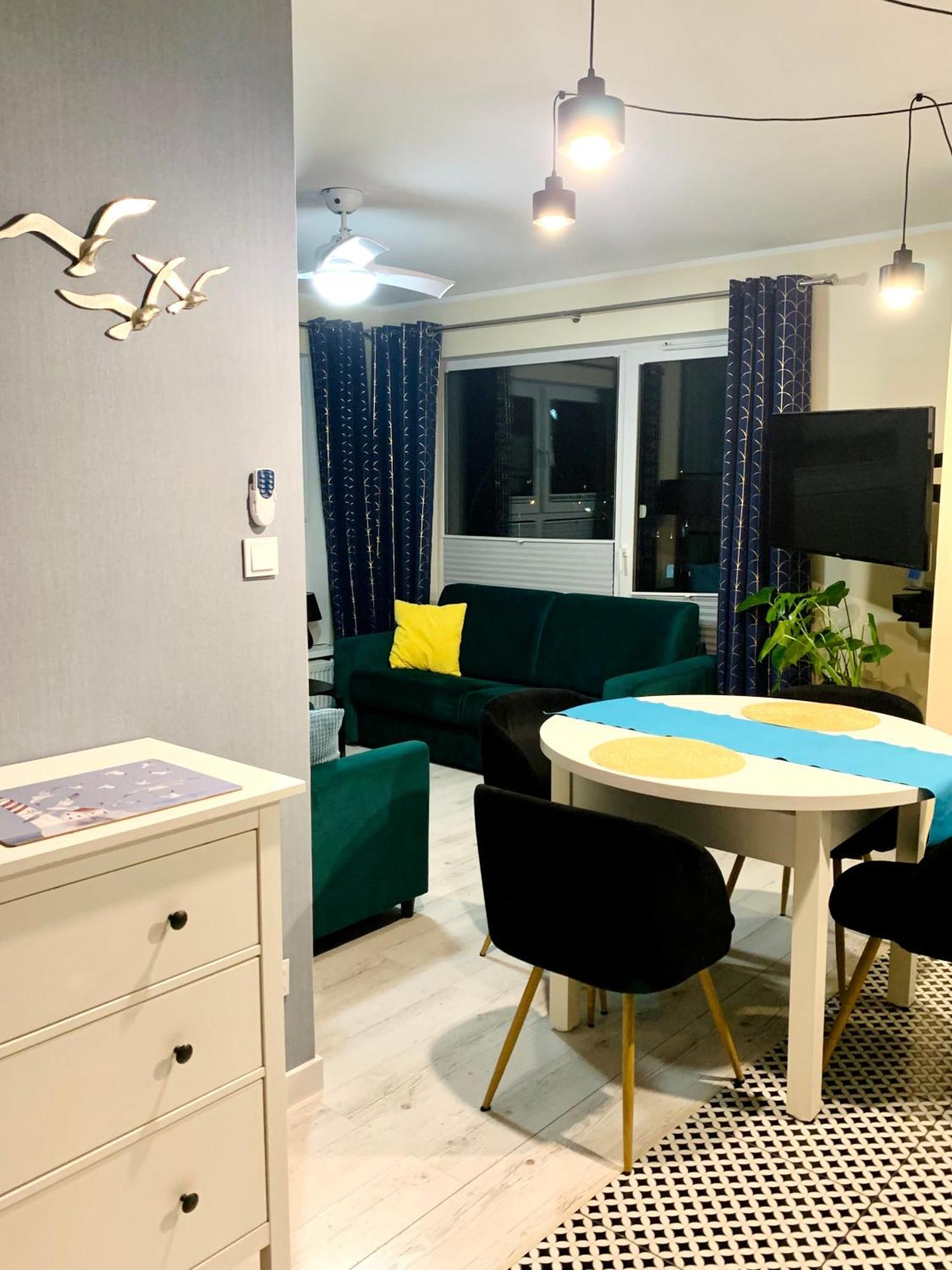 Caloroczny Apartament Perlowa Przystan Kolobrzeg Ngoại thất bức ảnh
